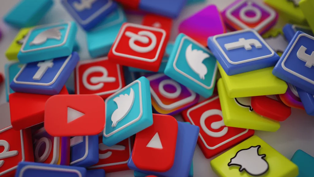 Stop the Scroll: How Social Media Management Builds Brands That Get Noticed